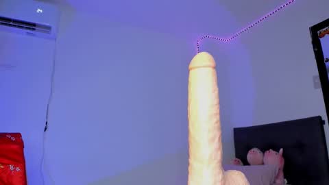 Megan online show from September 25, 11:01 pm