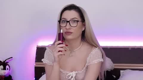 Megan Blazee  online show from January 16, 12:01 am