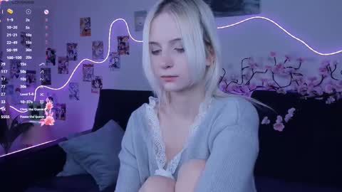 Megan and Anna online show from December 19, 7:09 pm