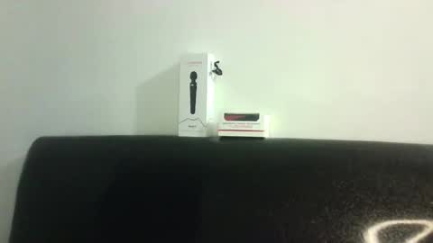 Megan and sophi online show from February 24, 5:00 am