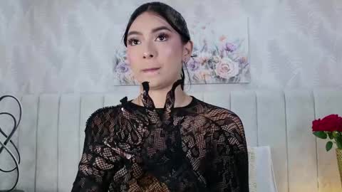 Carolina Paez online show from April 8, 12:30 pm