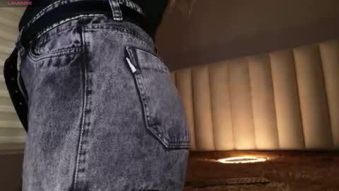     online show from January 16, 12:47 pm