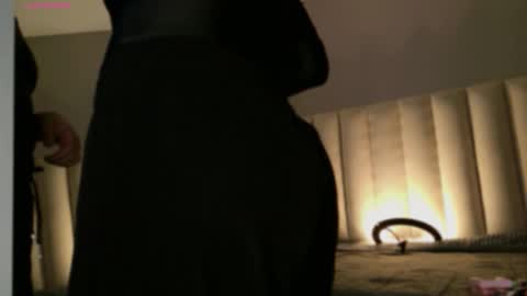     online show from February 27, 1:04 pm