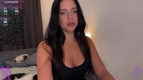 Snapshot of megan_nilson chatting on October 24, 3:35 pm Megan online show from October 24, 3:35 pm