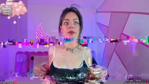 megan_shyne online show from April 4, 11:23 pm