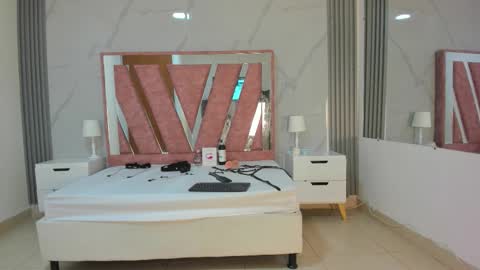 Megan Sweet online show from December 21, 7:42 pm