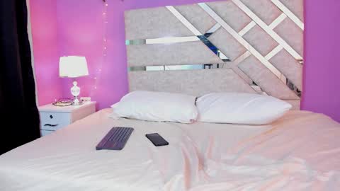 meganadamsss online show from November 27, 7:27 am