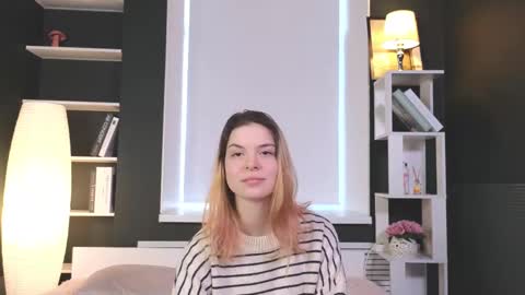 Lisa online show from February 15, 2:00 pm