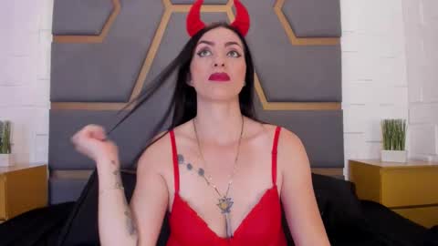 Megan Hofman online show from October 4, 11:41 am