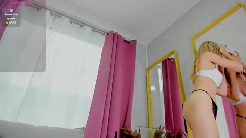 megankroft_ online show from February 24, 6:27 am