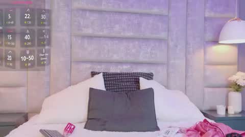 meganmonroee_ online show from April 18, 9:59 pm