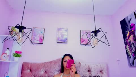 Snapshot of megann_noa chatting on September 30, 7:46 pm Megann Noa  online show from September 30, 7:46 pm