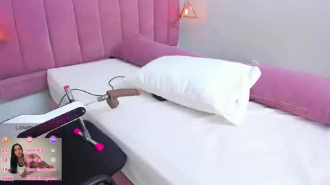 Megan  online show from December 22, 7:42 pm