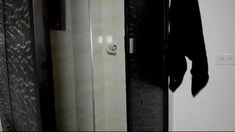 lilith  online show from March 6, 3:05 am