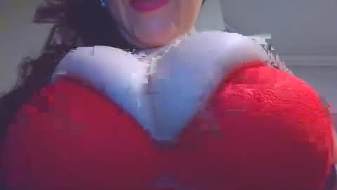 Snapshot of megatitsxx chatting on September 17, 8:40 am SHAROLD online show from September 17, 8:40 am