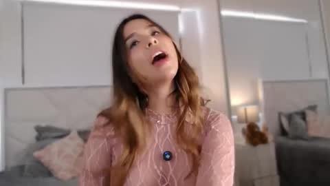 Meggui online show from April 2, 1:51 pm