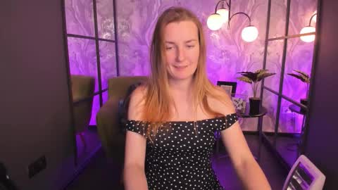 Meggy online show from December 19, 2:23 pm