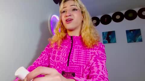 meghan_devil_ online show from February 19, 7:29 am