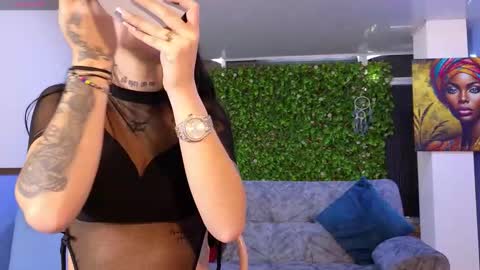 Mei online show from November 27, 11:51 am