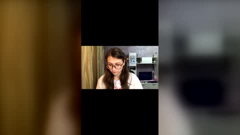 Mekyy online show from January 12, 8:05 pm