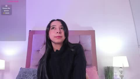 Melanie online show from November 2, 12:16 pm