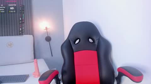 Melanie Bonelli online show from December 2, 3:38 am