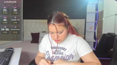 Snapshot of melanie_hh chatting on March 10, 4:07 am Melanie  online show from March 10, 4:07 am