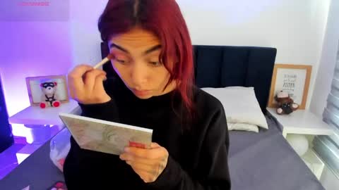 Melanie roux  online show from May 8, 12:22 pm
