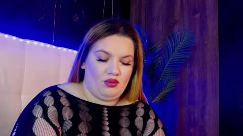 melanniebrown online show from February 10, 7:44 am