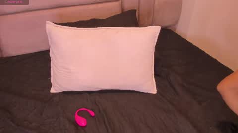 melany online show from July 22, 1:02 pm
