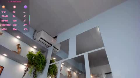 Melissa Adams online show from September 26, 3:20 pm