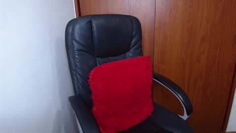 Snapshot of melika_sweet chatting on September 24, 5:09 pm eli online show from September 24, 5:09 pm