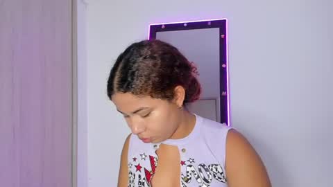 M E L I N A  online show from June 12, 10:20 pm