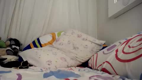 melishanton online show from December 17, 1:56 am