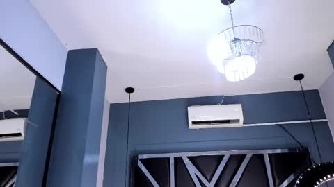 melissa_23_ online show from December 18, 6:58 pm