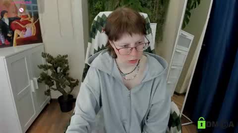 Melissa online show from February 8, 3:26 pm