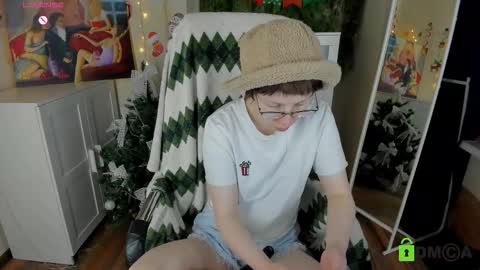 Melissa online show from January 6, 4:11 pm