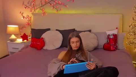 MelissaCrayzy online show from December 14, 6:30 am