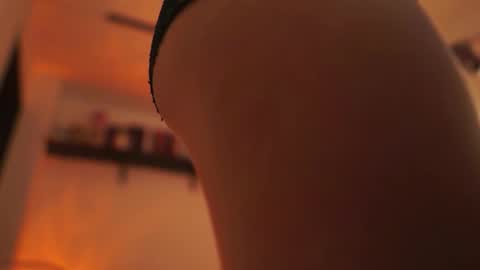 melissajones3 online show from November 15, 12:45 am