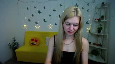 Melissa online show from March 17, 12:32 pm