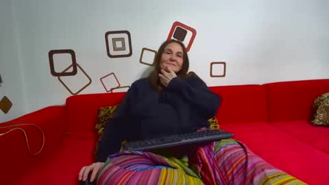 Mili  online show from March 9, 6:01 pm