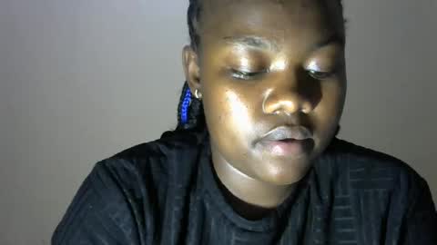 mell online show from February 17, 7:01 pm