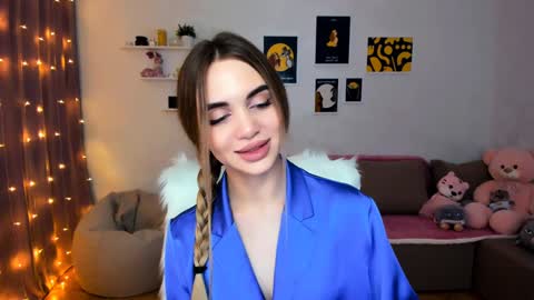 Tessa online show from December 20, 12:30 am