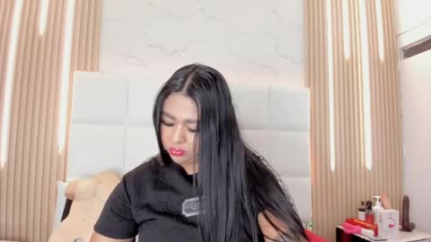 MELODDY PARKERR online show from April 18, 12:07 pm