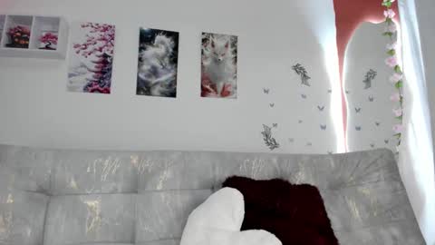 melody_cute10 online show from September 18, 3:05 pm