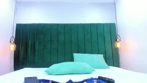 melody_kener online show from January 9, 10:15 pm