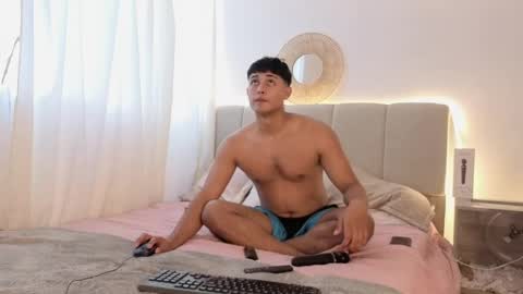 Melody and sebas online show from April 23, 11:51 am