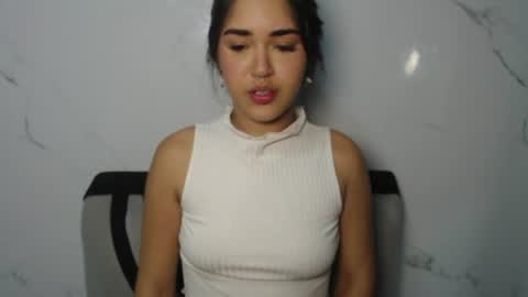 melody phillips online show from June 13, 8:58 am