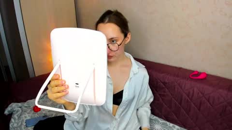 Kaylie online show from March 28, 2:51 pm