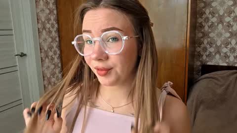  The princess of your dreams online show from September 19, 7:12 am